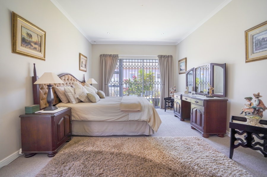 3 Bedroom Property for Sale in Sunningdale Western Cape